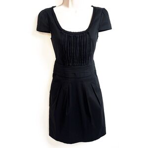 BCBG Maxazria Scoop Neck Cap Sleeve Ruffle Accent Pleated Mini Dress Black Sz 2
